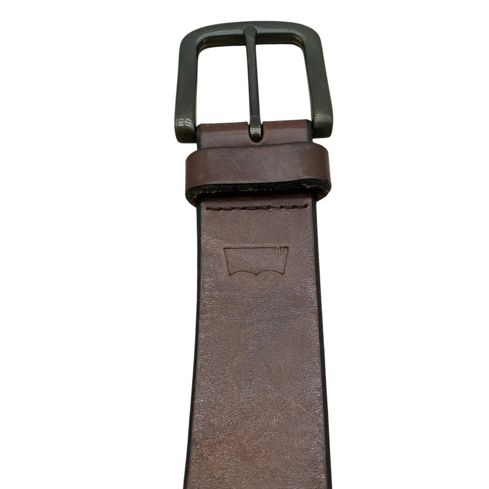 Levis Brown‎ Genuine Leather Belt Antique Brass Buckle Size 42 11LV0295